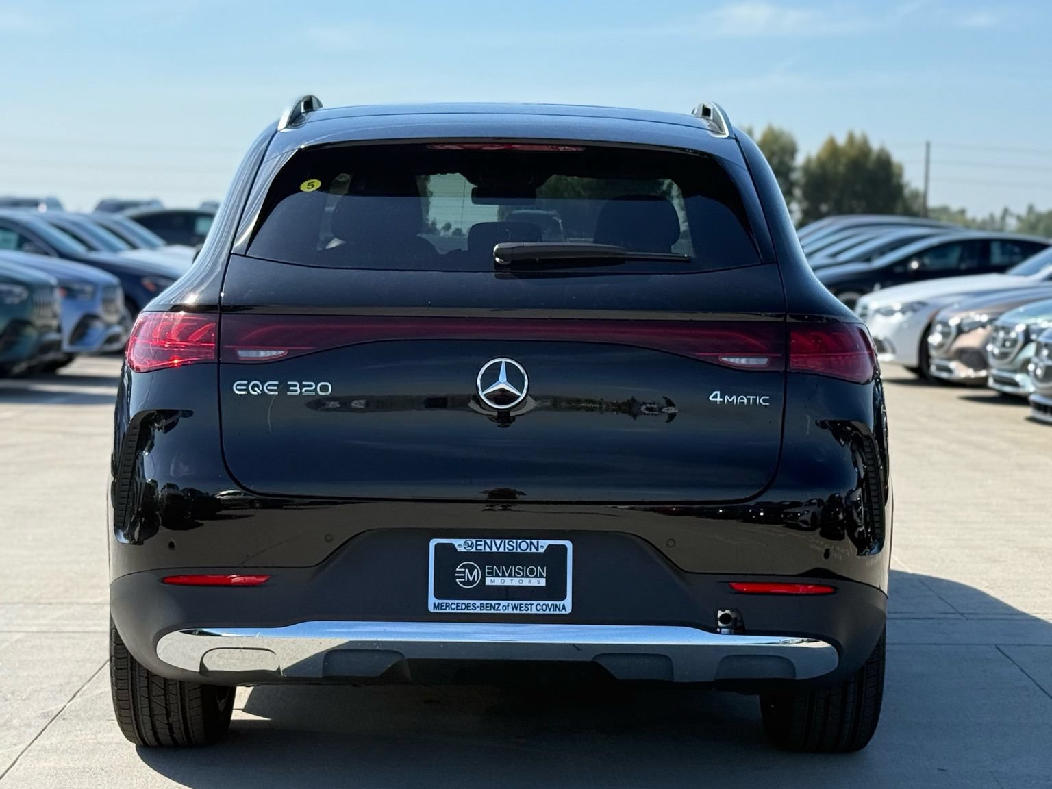 New 2026 Mercedes-Benz EQE 320 4MATIC SUV image 9