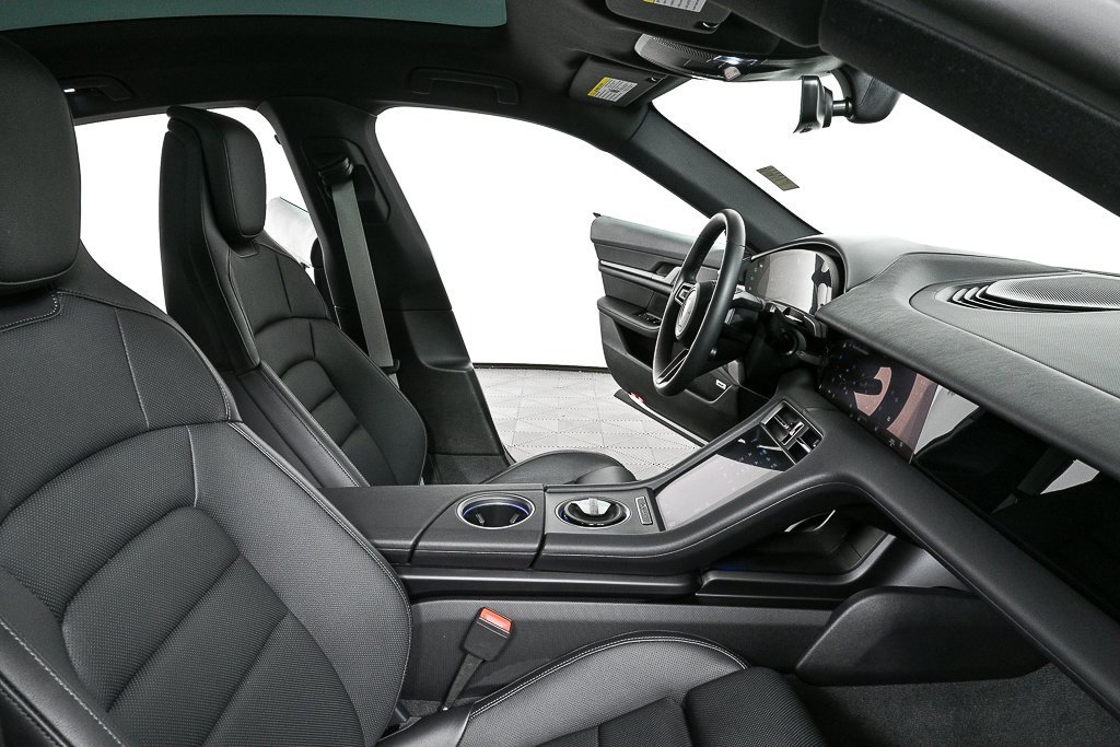 Certified 2025 Porsche Taycan image 23
