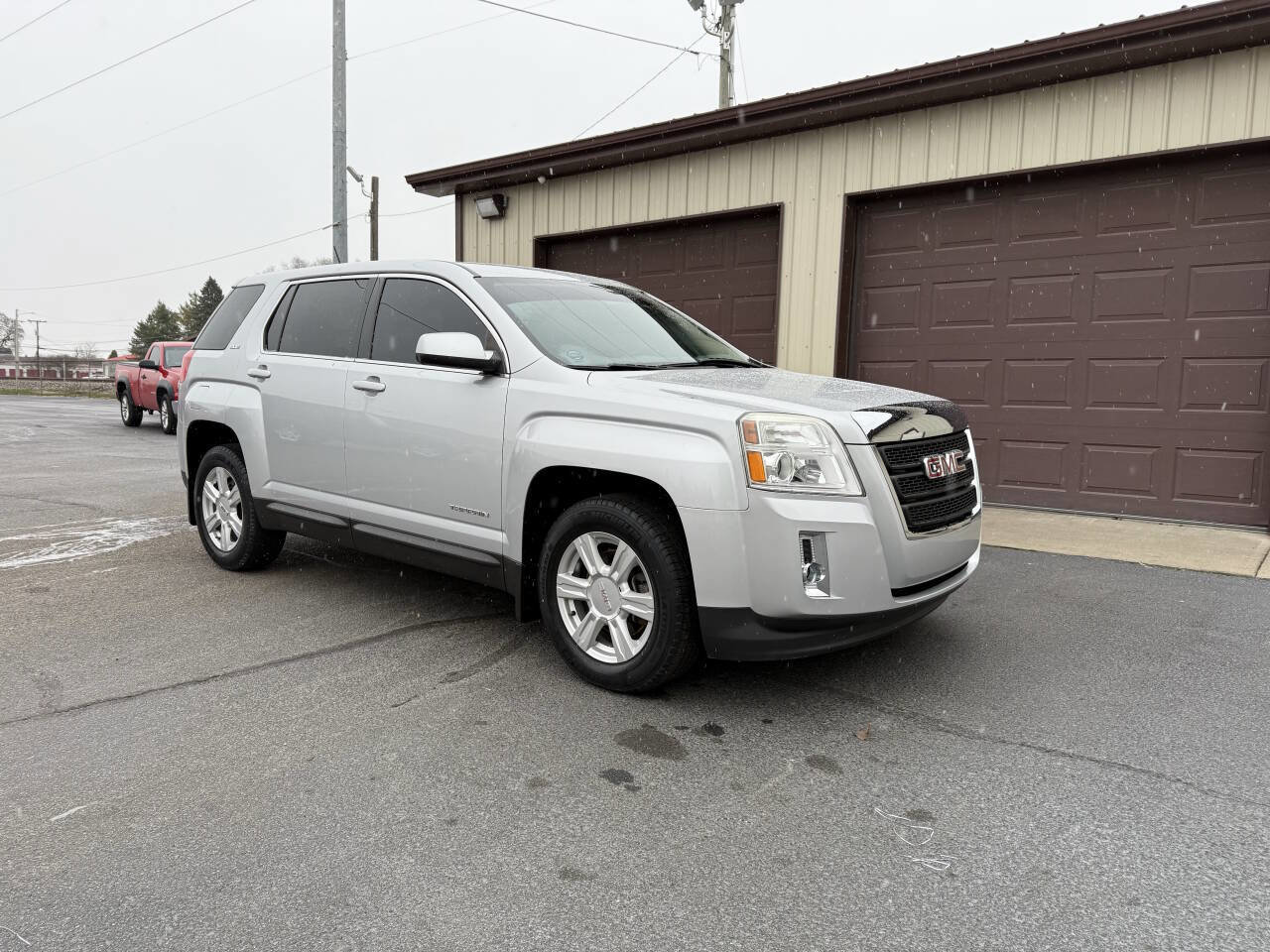 Used 2015 GMC Terrain SLE image 4
