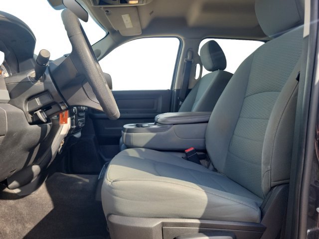 Used 2017 RAM 2500 Tradesman w/ Chrome Appearance Group AWD/4WD image 11