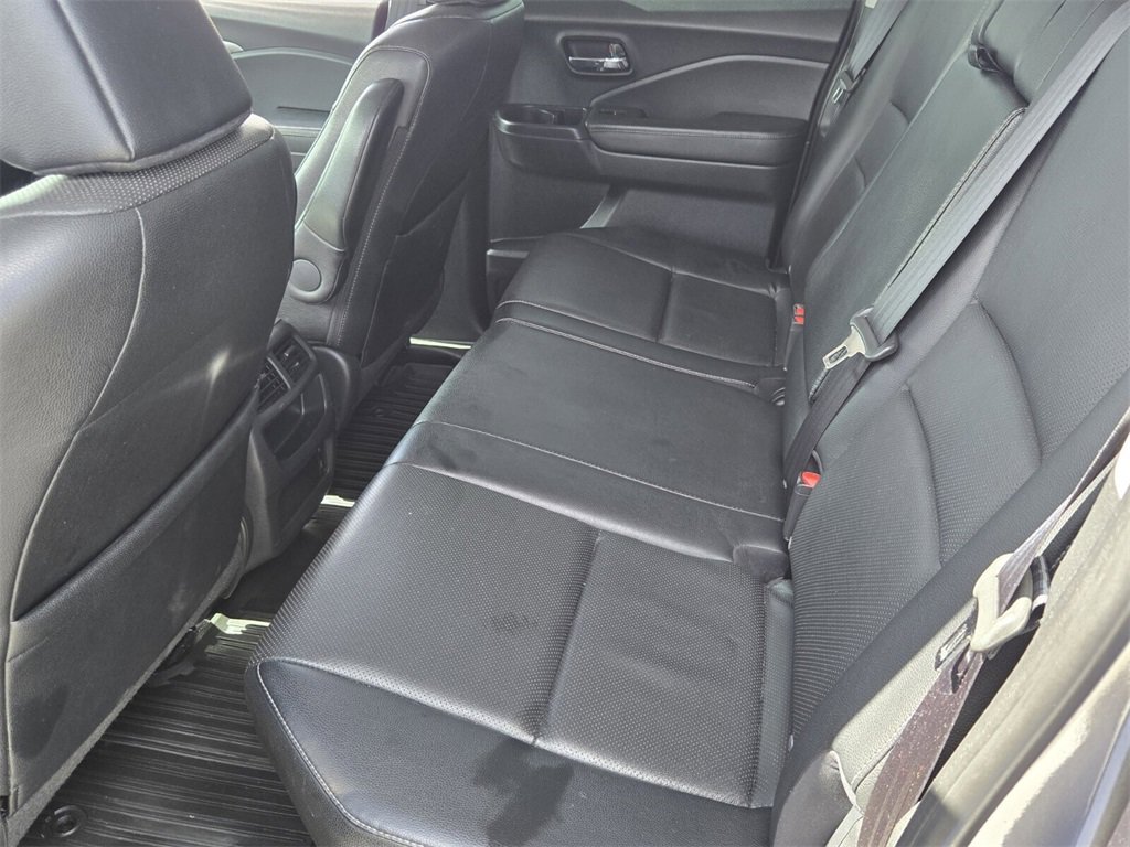 Used 2017 Honda Ridgeline RTL-T image 12