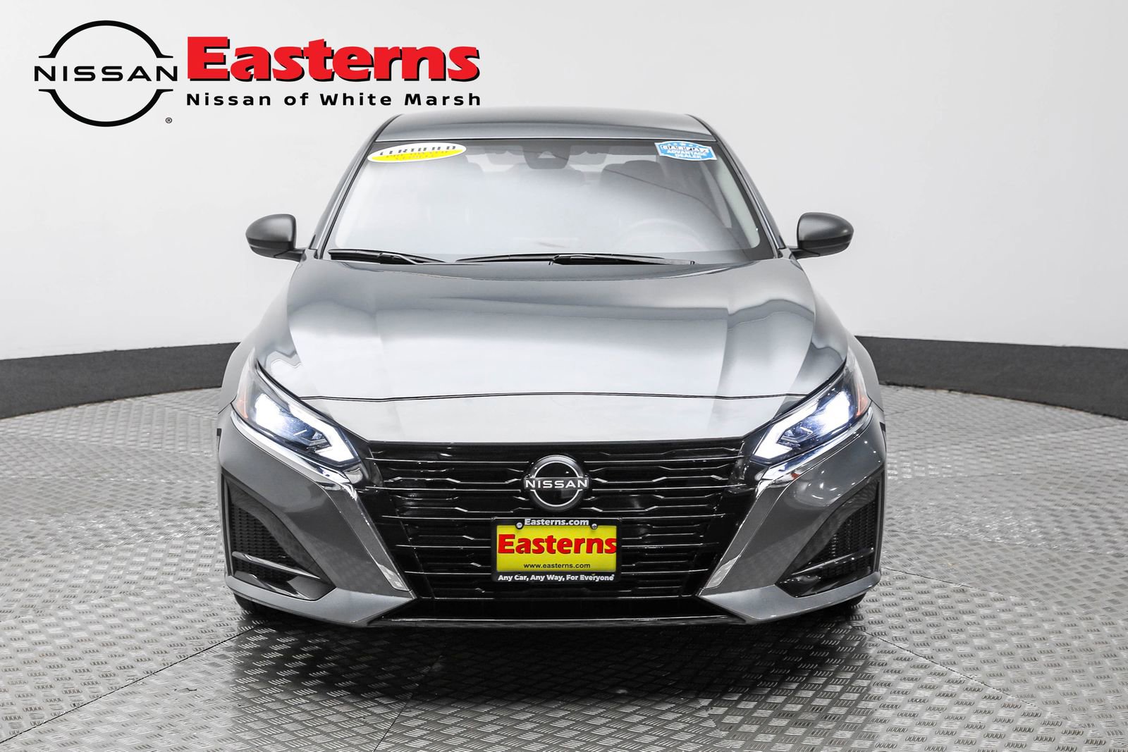 Used 2024 Nissan Altima 2.5 SV image 2