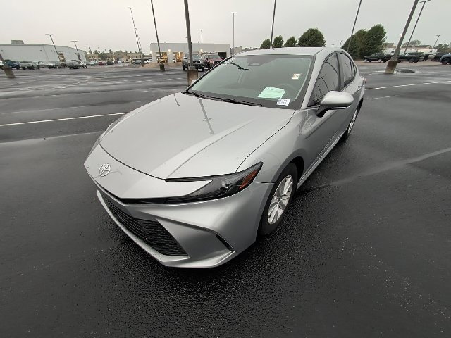 Used 2026 Toyota Camry LE FWD image 12