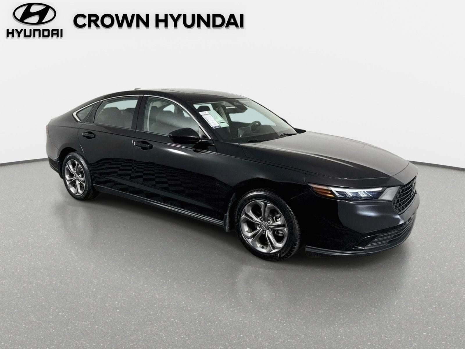 Used 2023 Honda Accord EX image 4