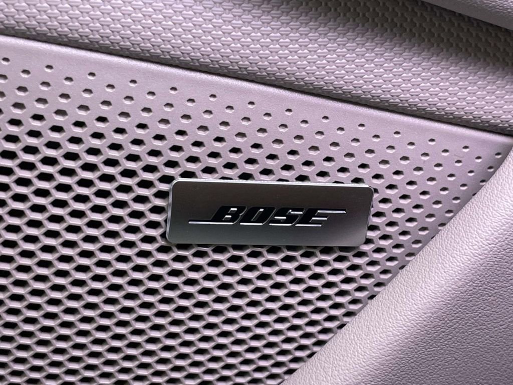 New 2025 Porsche Taycan image 35