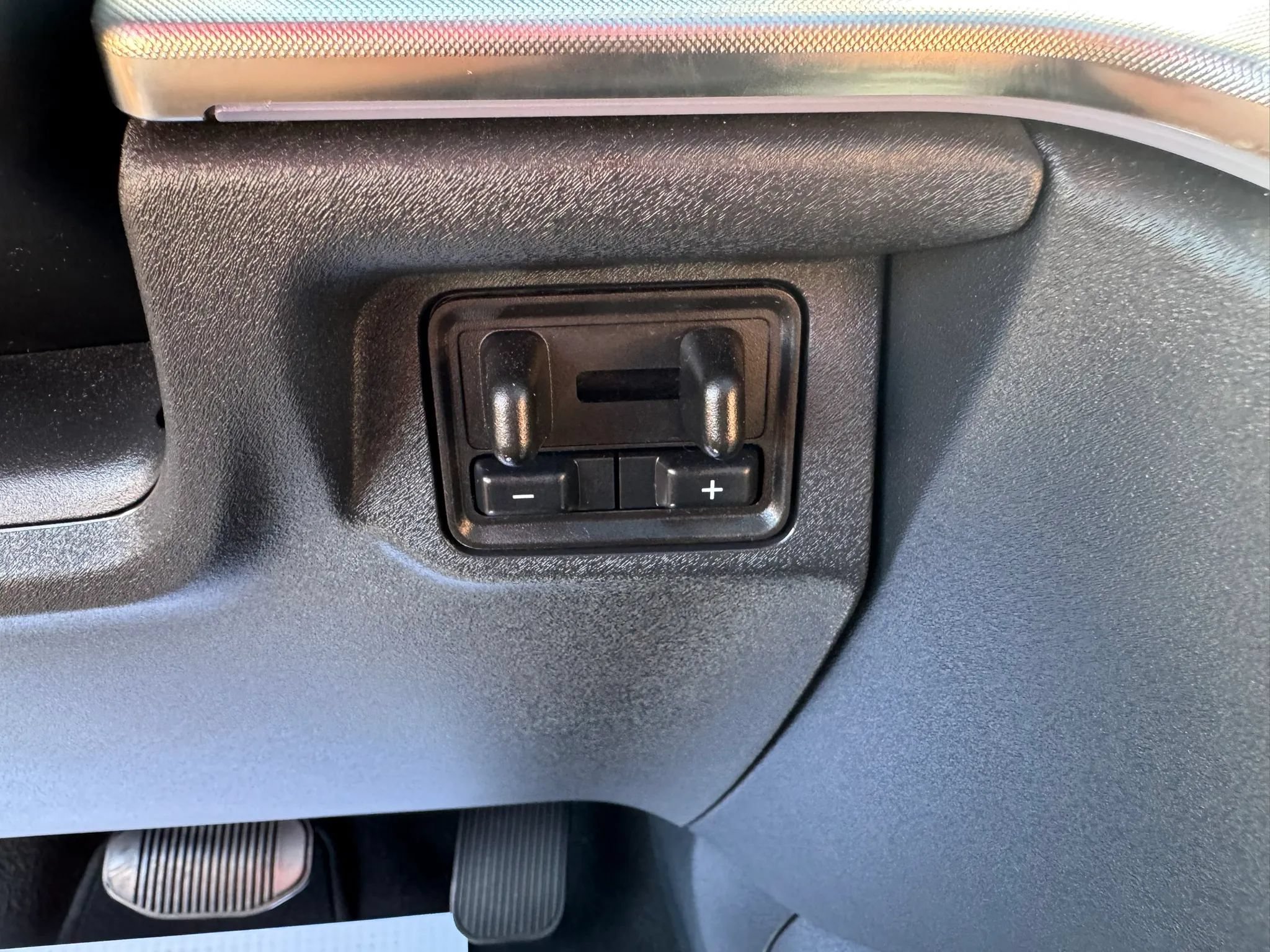 Used 2025 Ford Expedition Max Platinum AWD/4WD image 15