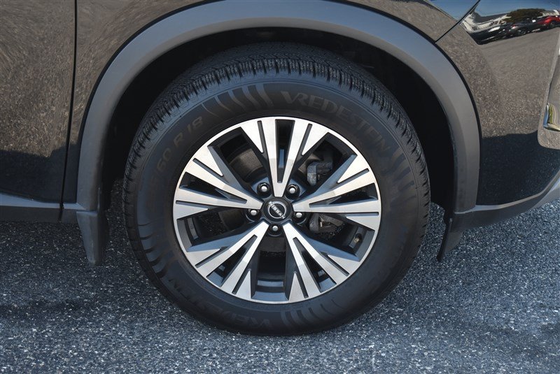 Used 2023 Nissan Rogue SV w/ SV Premium B Package AWD/4WD image 3