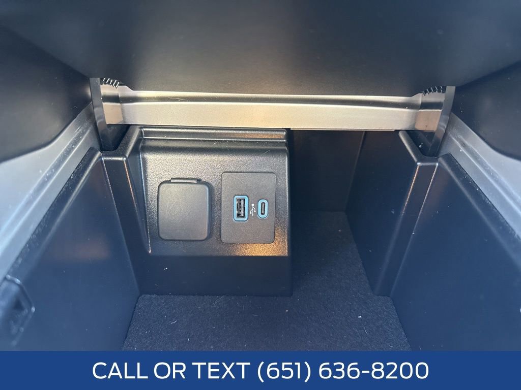 Used 2022 Ford Explorer XLT w/ Equipment Group 202A image 17