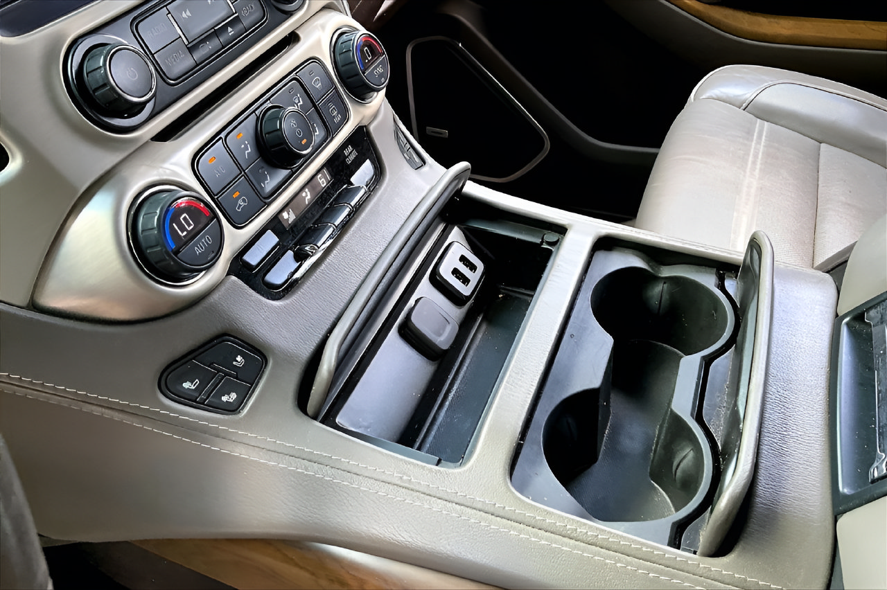 Used 2020 GMC Yukon Denali RWD image 15