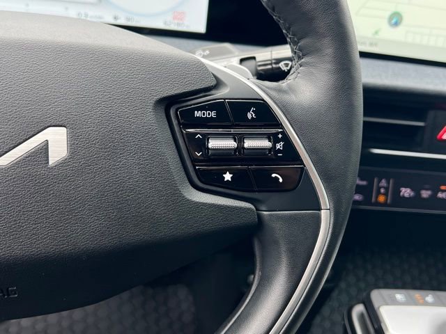 Certified 2022 Kia EV6 Wind w/ Wind Technology Package image 24