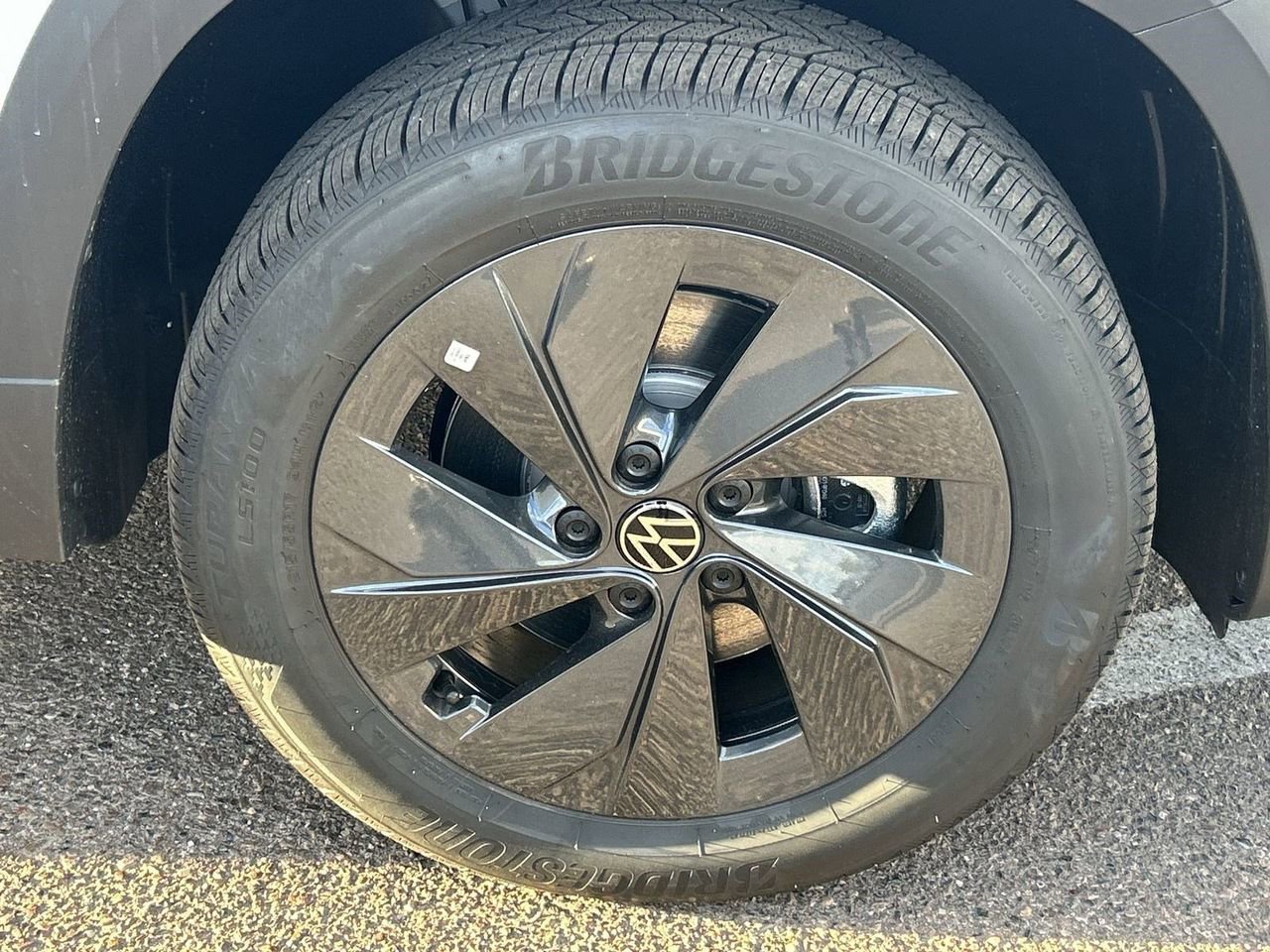 New 2026 Volkswagen Taos S FWD image 6