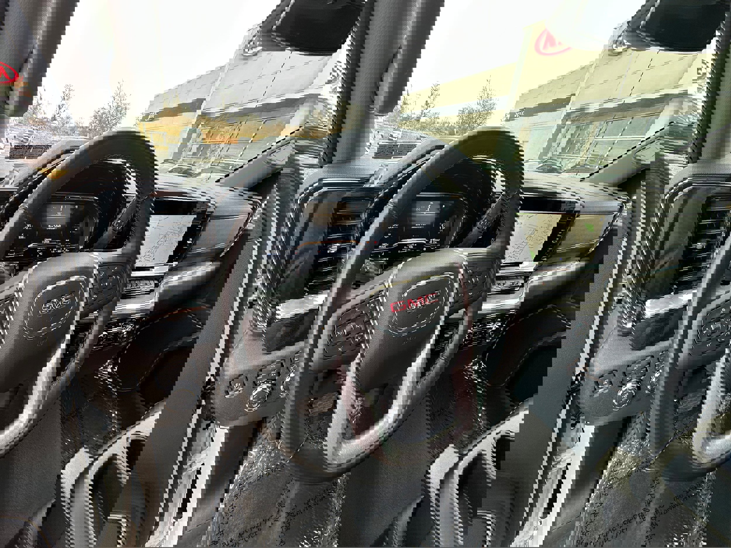 Used 2025 GMC Sierra 1500 SLT image 31