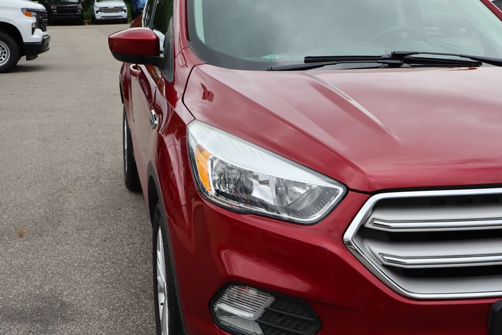 Used 2018 Ford Escape SE AWD/4WD image 4