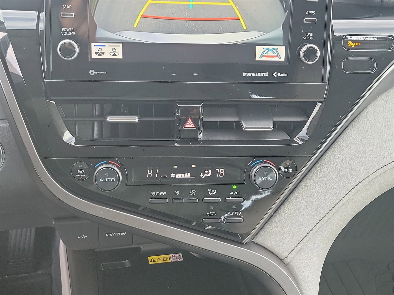 Certified 2022 Toyota Camry XLE image 28