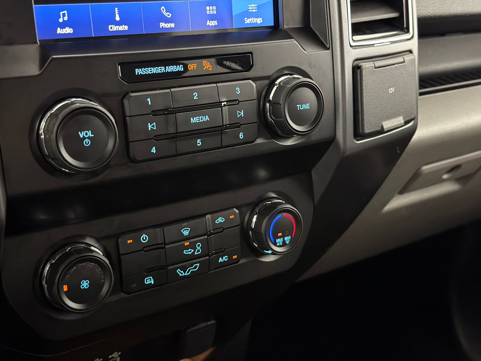 Used 2019 Ford F150 XLT w/ XTR Package AWD/4WD image 24