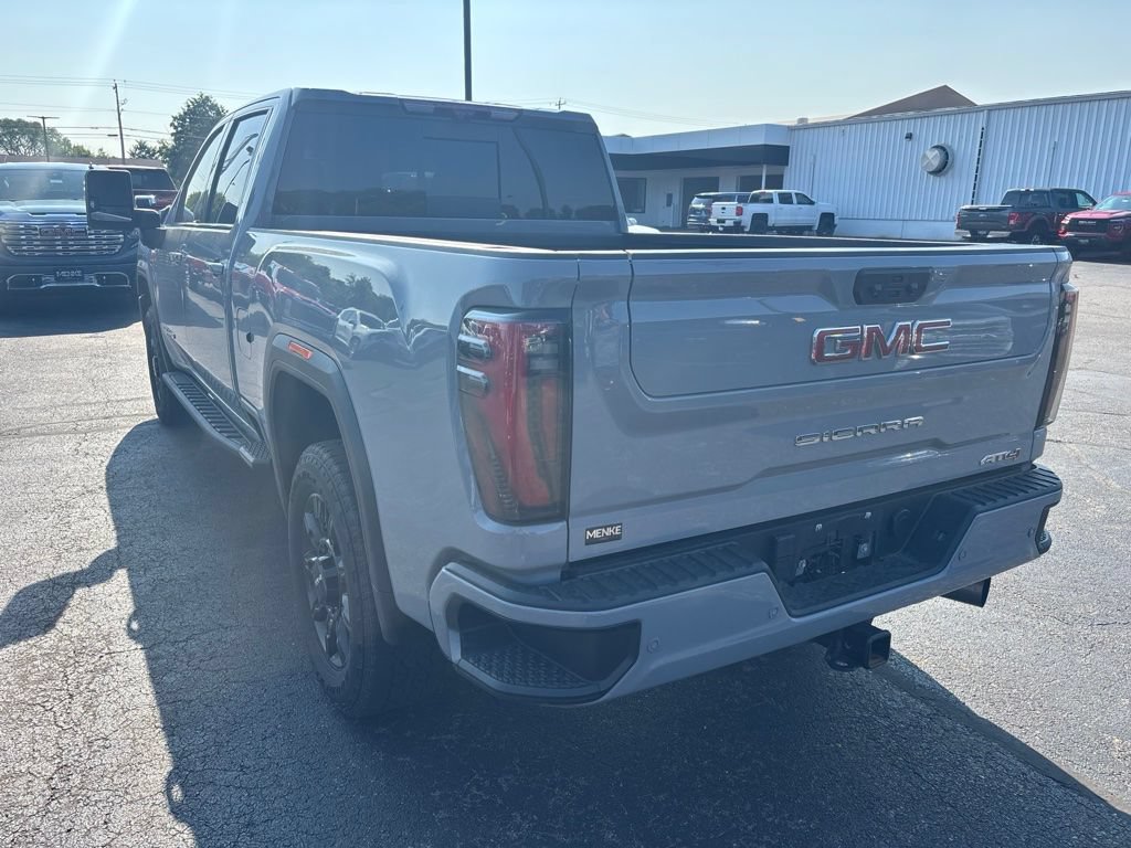 Used 2024 GMC Sierra 2500 AT4 w/ AT4 Premium Plus Package AWD/4WD image 8