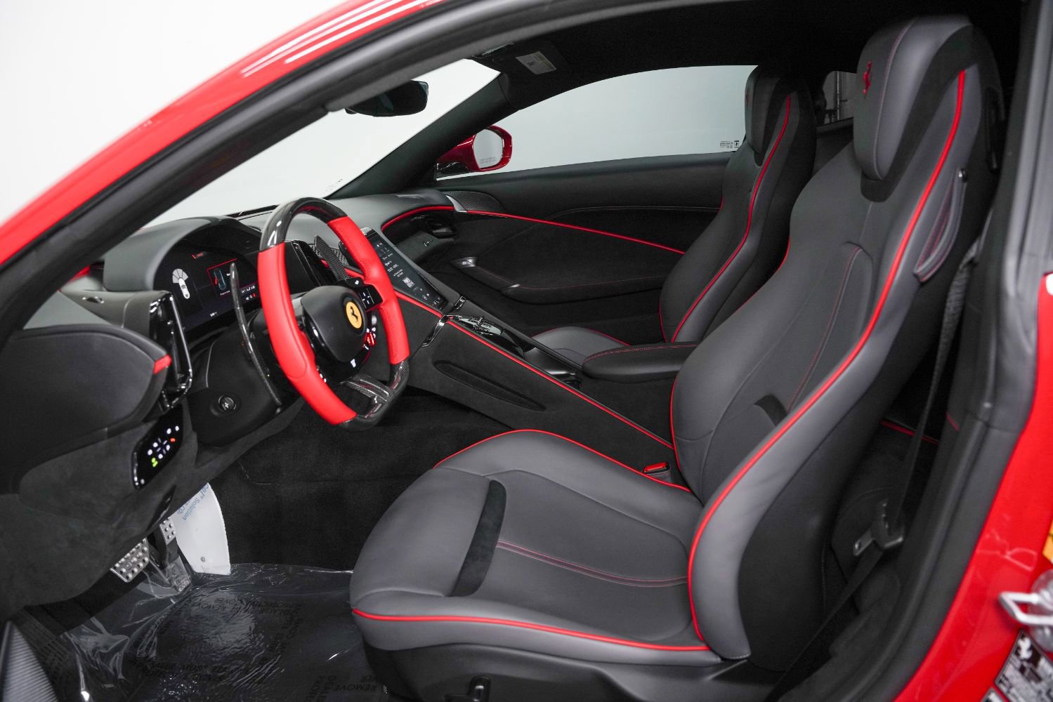 Used 2022 Ferrari Roma image 36