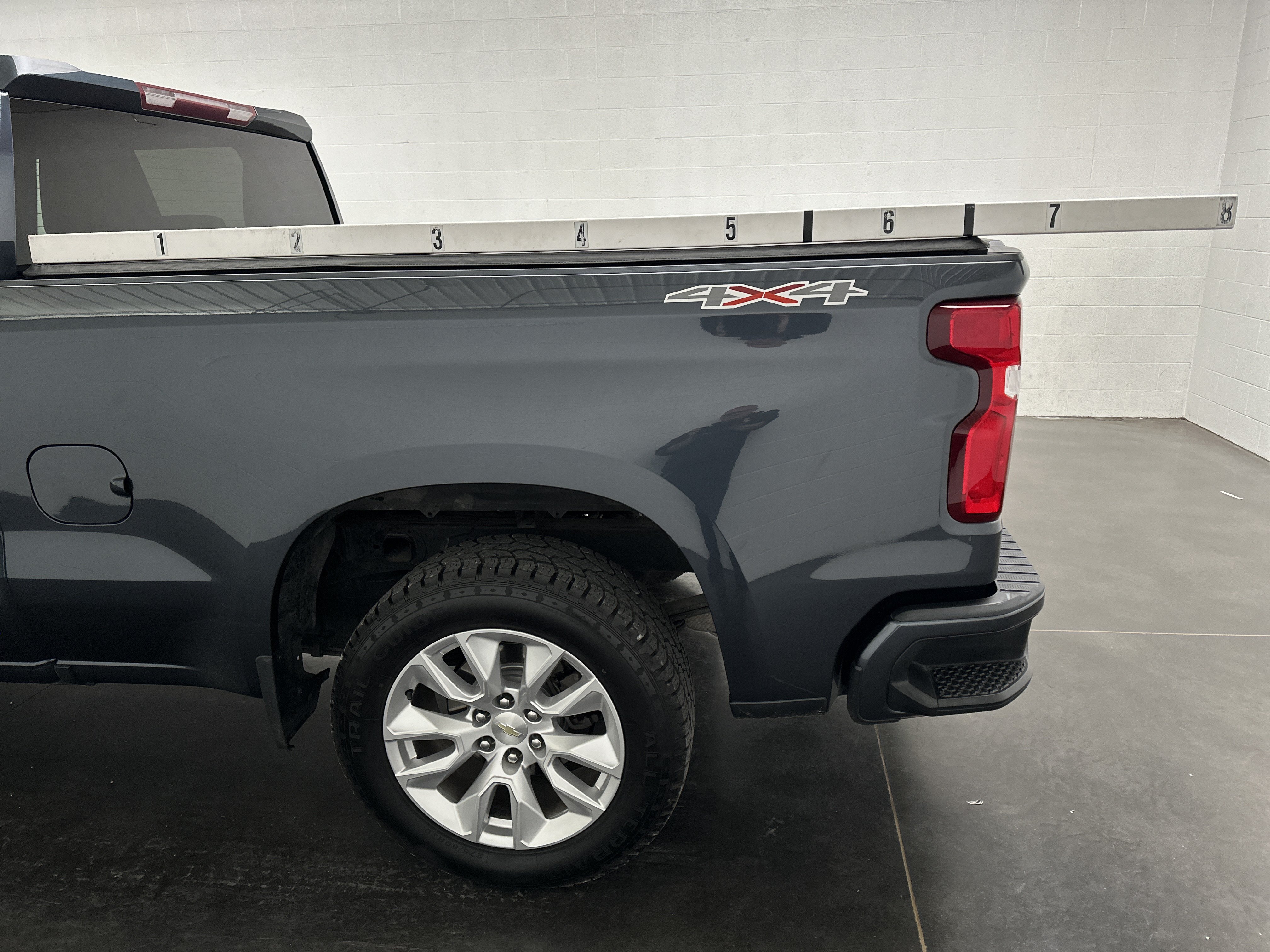 Used 2021 Chevrolet Silverado 1500 Custom AWD/4WD image 5