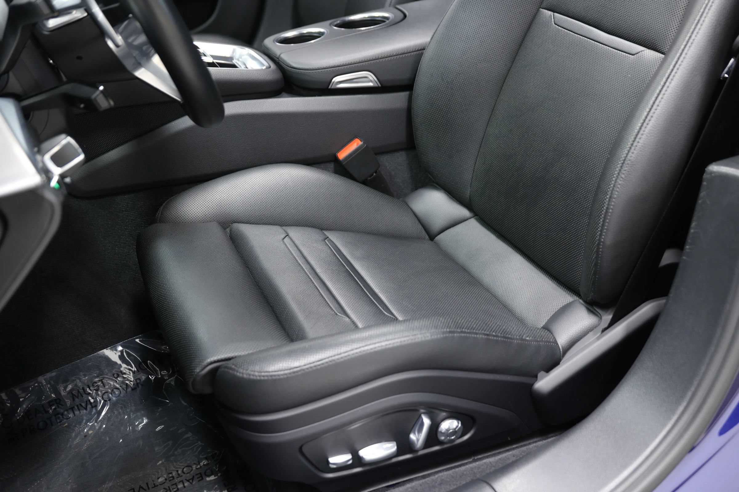 Used 2020 Porsche Panamera AWD/4WD image 21