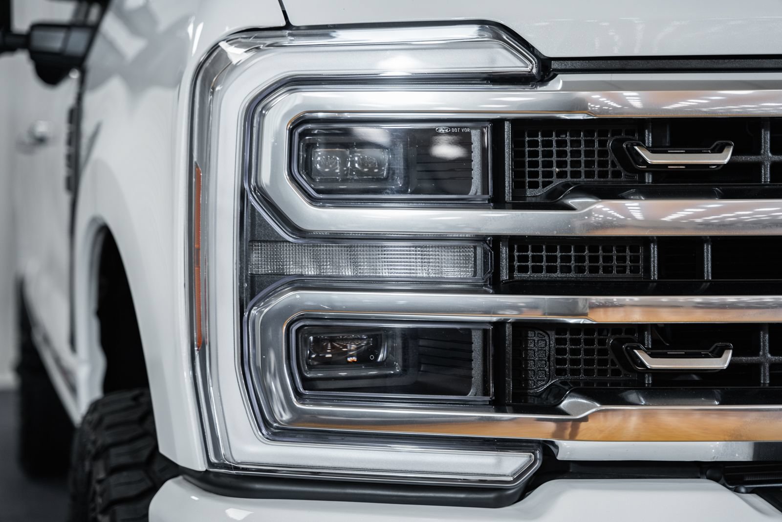 Used 2024 Ford F250 Platinum AWD/4WD image 17