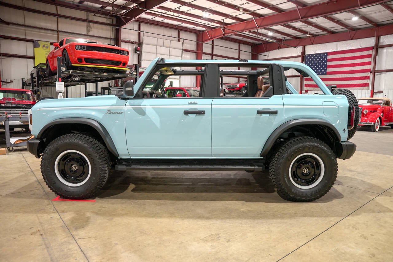 Used 2023 Ford Bronco Heritage Edition AWD/4WD image 4