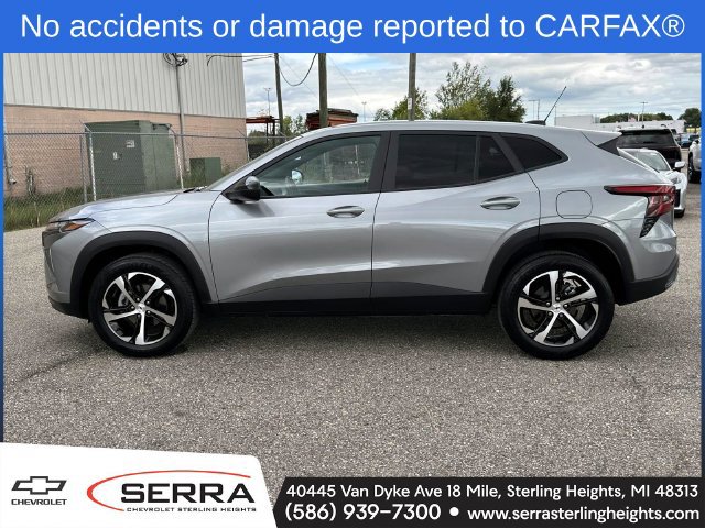 Certified 2024 Chevrolet Trax RS w/ Driver Confidence Package FWD image 2