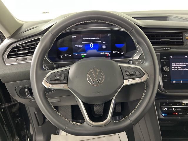 Used 2023 Volkswagen Tiguan SE image 21