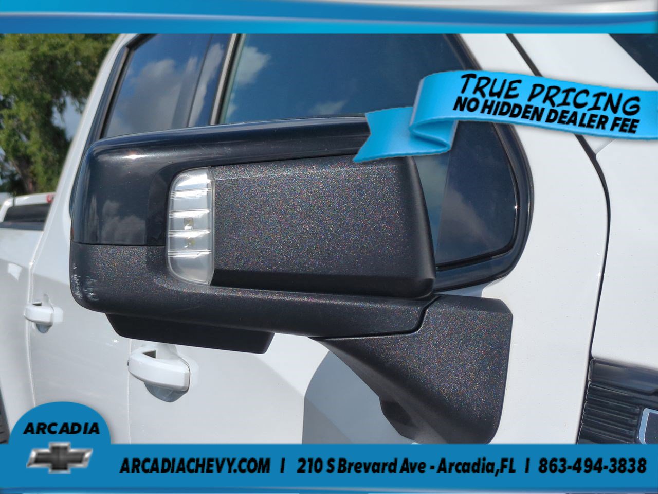 Used 2024 GMC Sierra 1500 AT4 w/ Technology Package AWD/4WD image 12