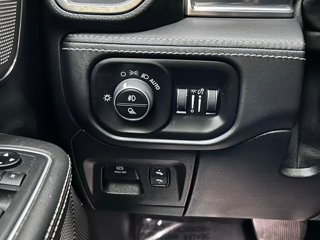 Used 2020 RAM 1500 Limited image 23