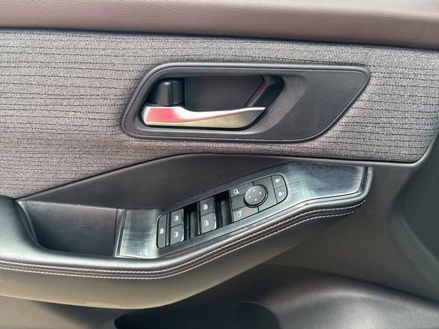 Used 2023 Nissan Rogue SV FWD image 20