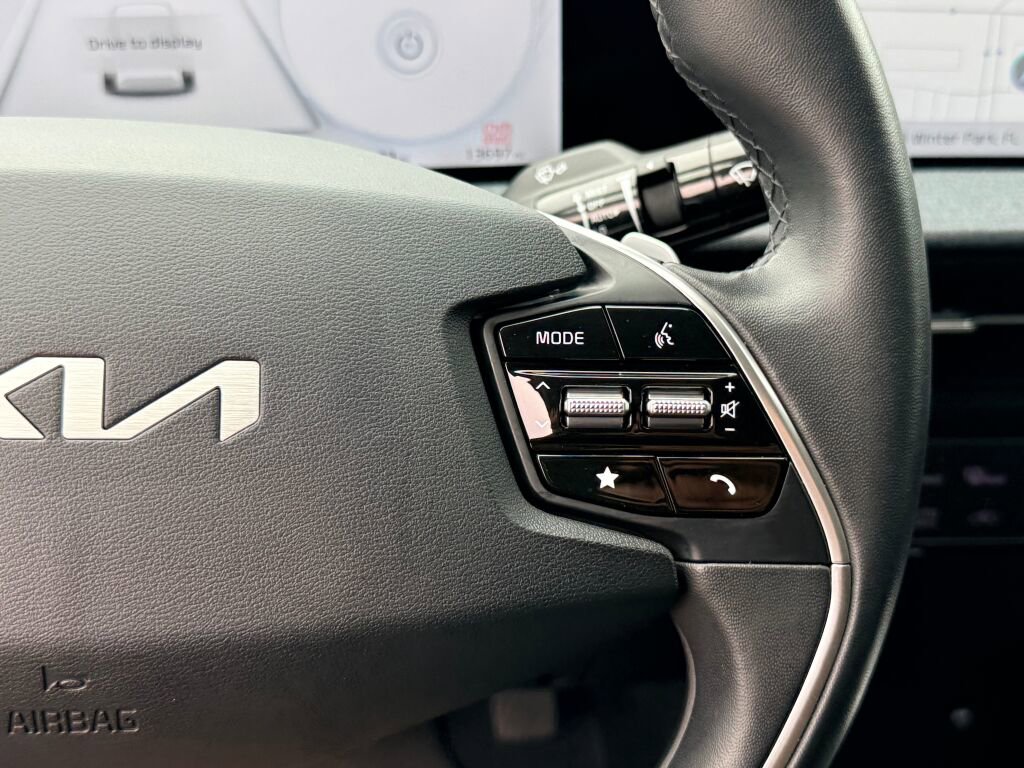Used 2024 Kia EV6 Wind image 28