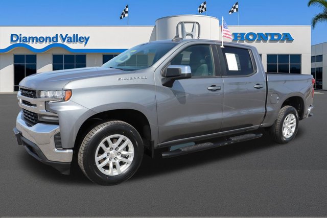 Used 2022 Chevrolet Silverado 1500 LT w/ Convenience Package II image 3
