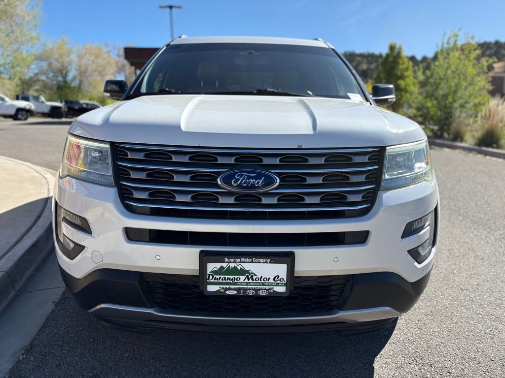 Used 2017 Ford Explorer XLT w/ Equipment Group 202A image 12