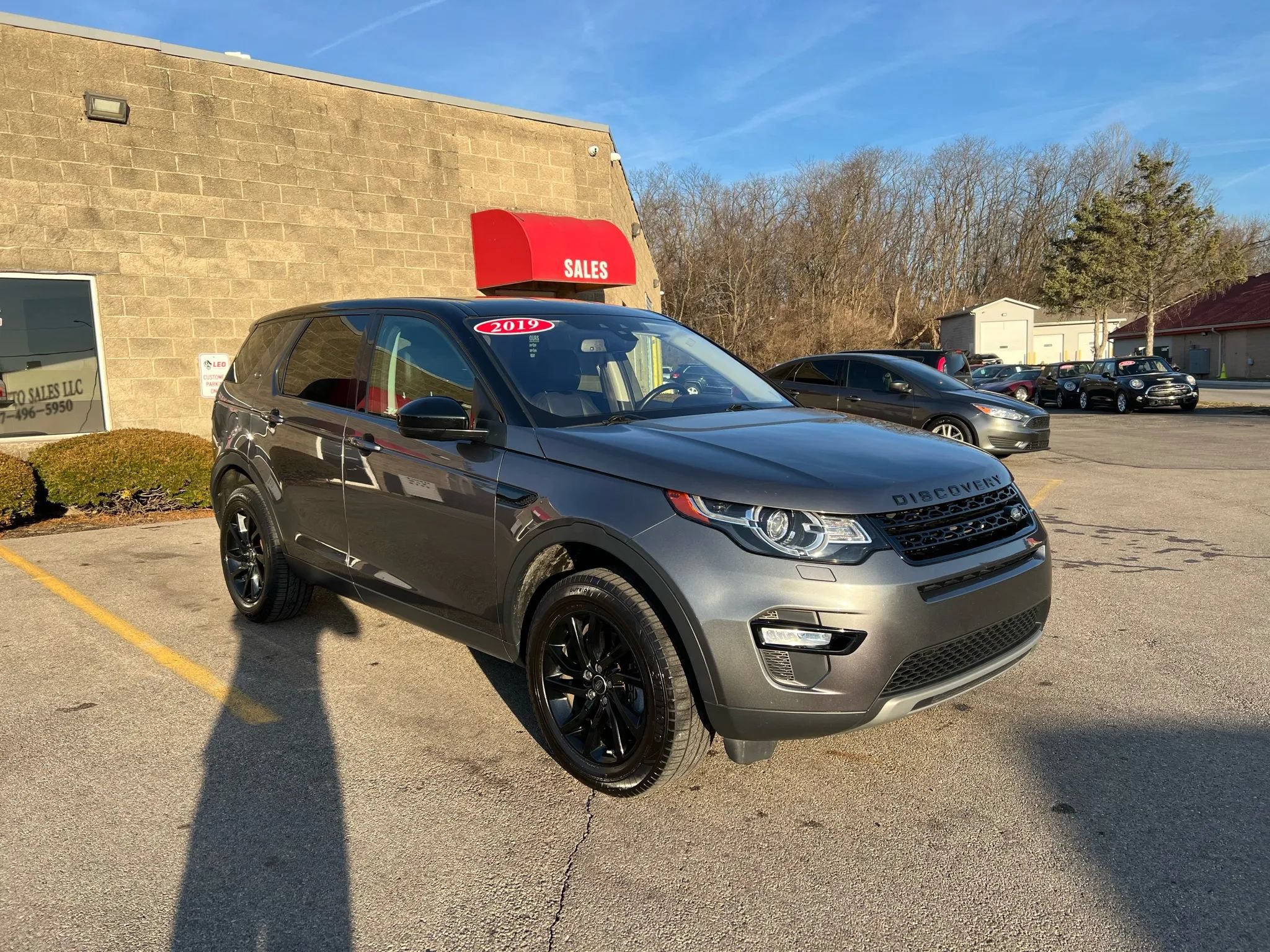 Used 2019 Land Rover Discovery Sport SE AWD/4WD image 3