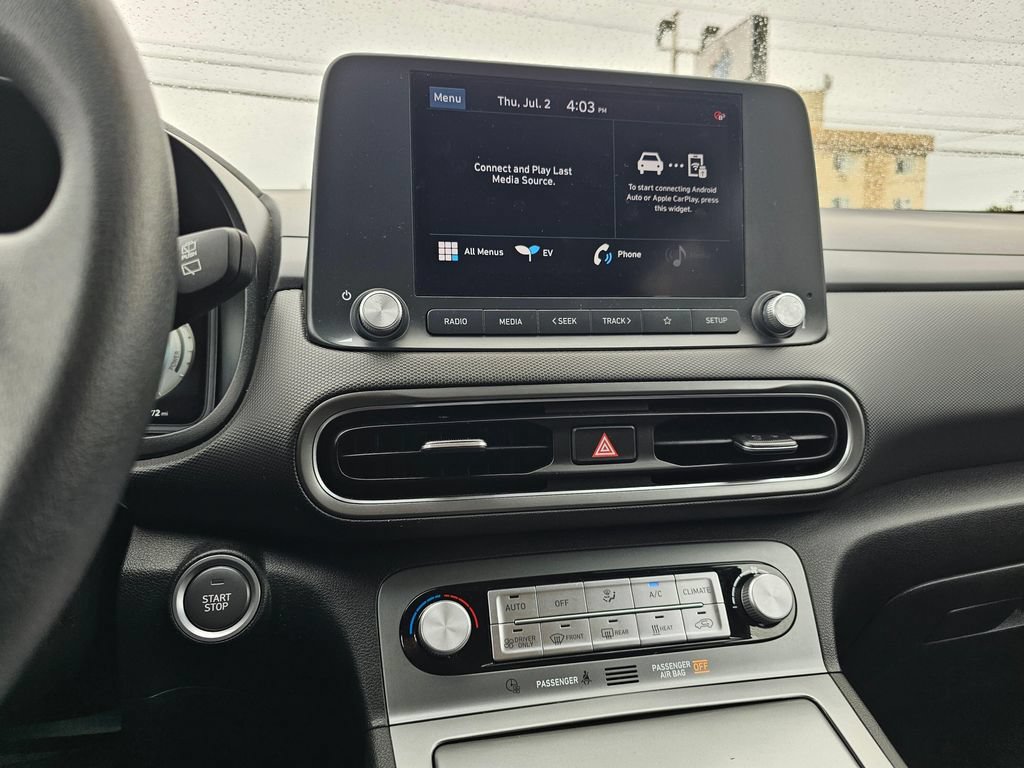 Used 2023 Hyundai Kona SE FWD image 27