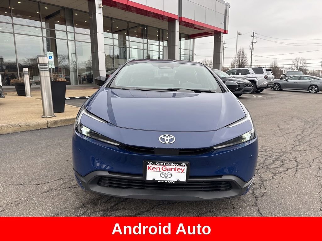 Used 2025 Toyota Prius LE image 10
