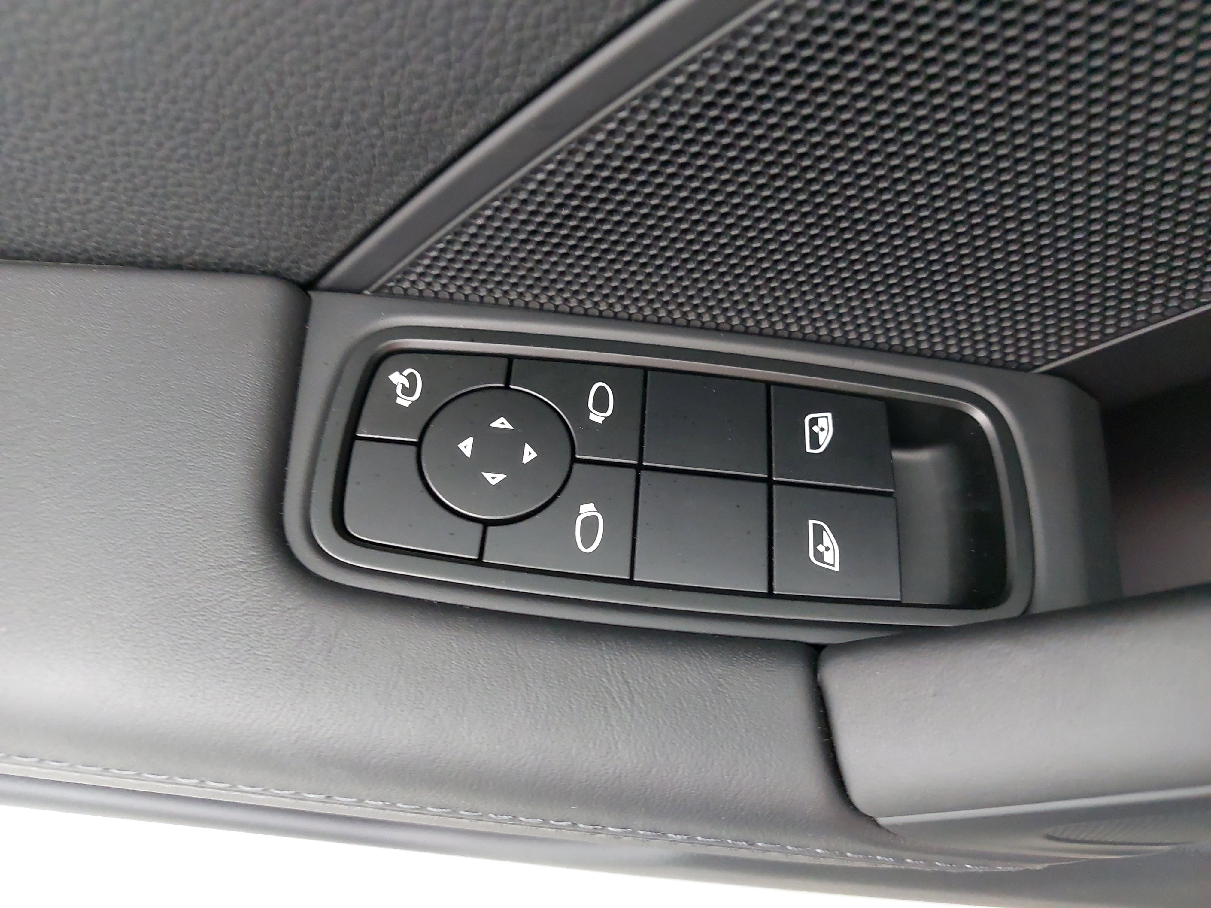 Used 2023 Porsche 911 Carrera image 26