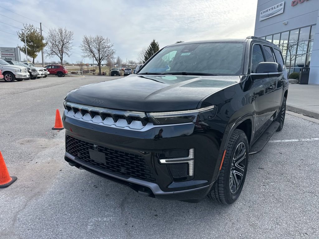 New 2026 Jeep Grand Wagoneer L 4WD w/ Premium Group I image 12