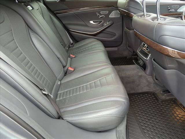 Used 2018 Mercedes-Benz S 560 Sedan image 20