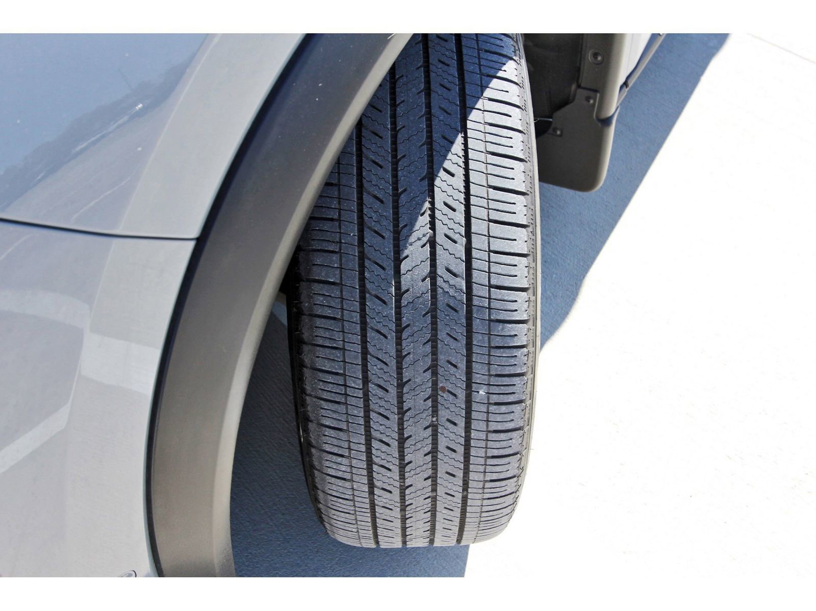 Used 2023 Nissan Rogue SL w/ SL Premium Package image 28