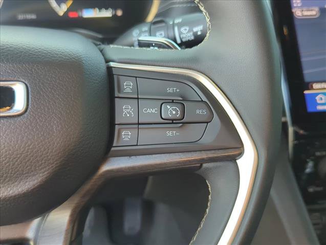 Used 2024 Jeep Grand Cherokee Limited AWD/4WD image 13