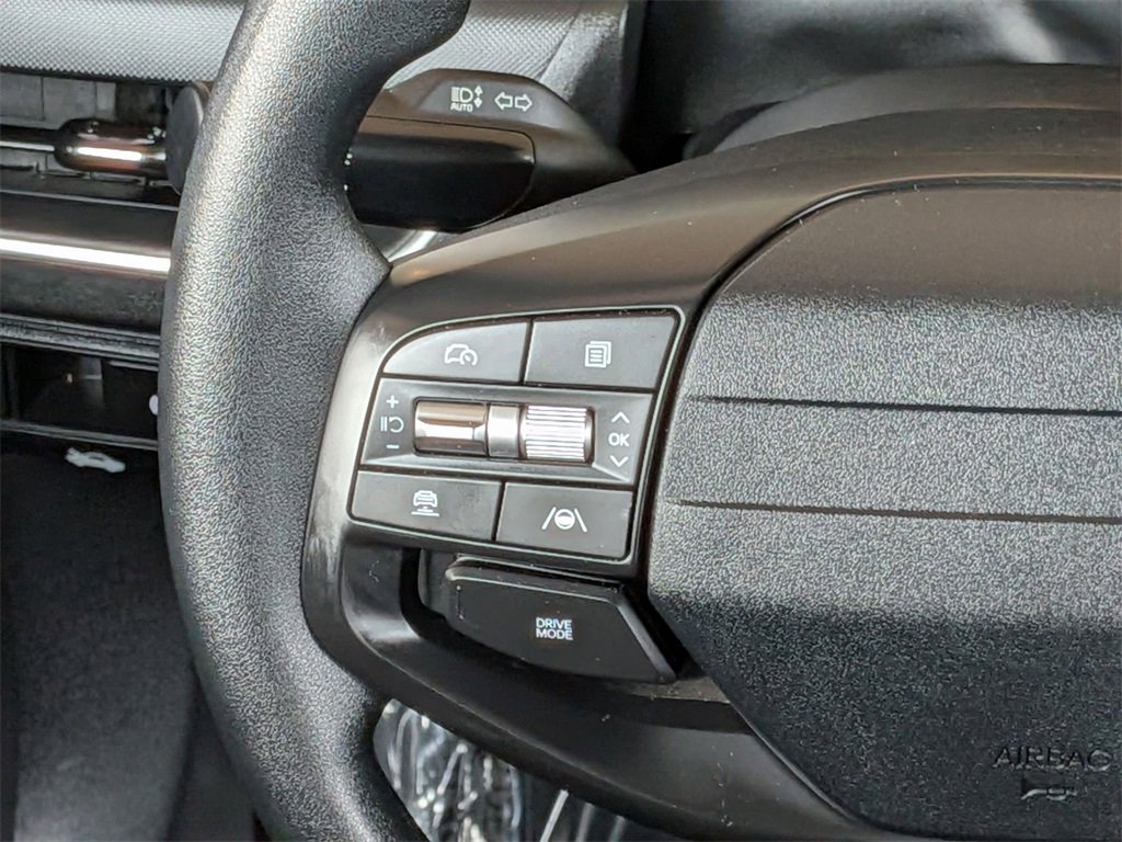 Used 2025 Kia K4 LXS image 20
