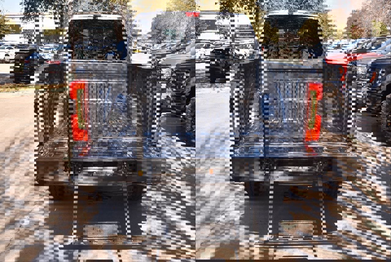 Certified 2024 Ford F250 Platinum w/ FX4 Off-Road Package image 41