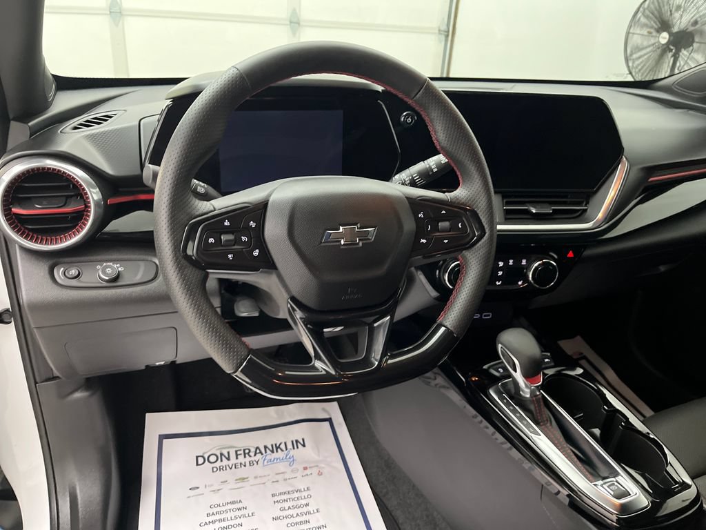 Used 2024 Chevrolet Trax RS w/ Driver Confidence Package FWD image 15