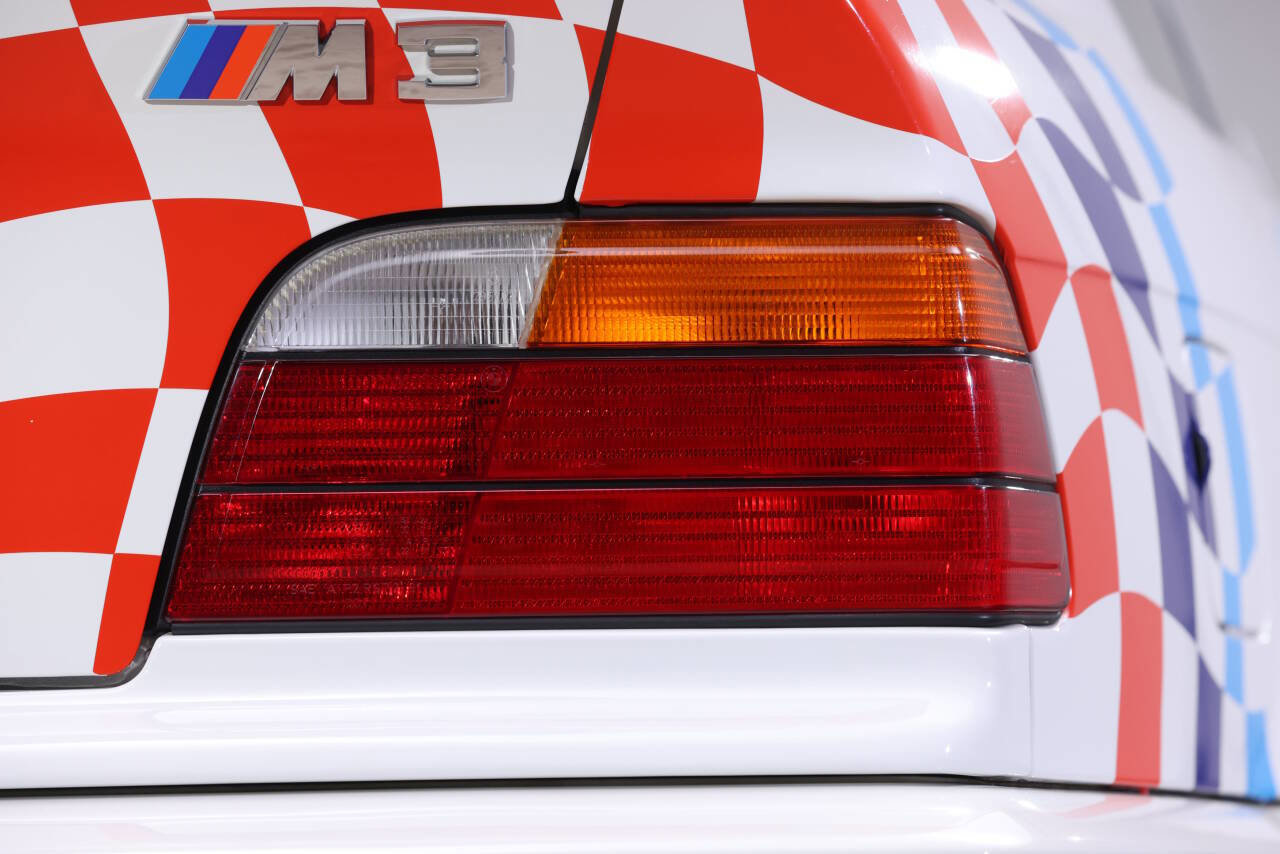 Used 1995 BMW M3 Coupe image 24