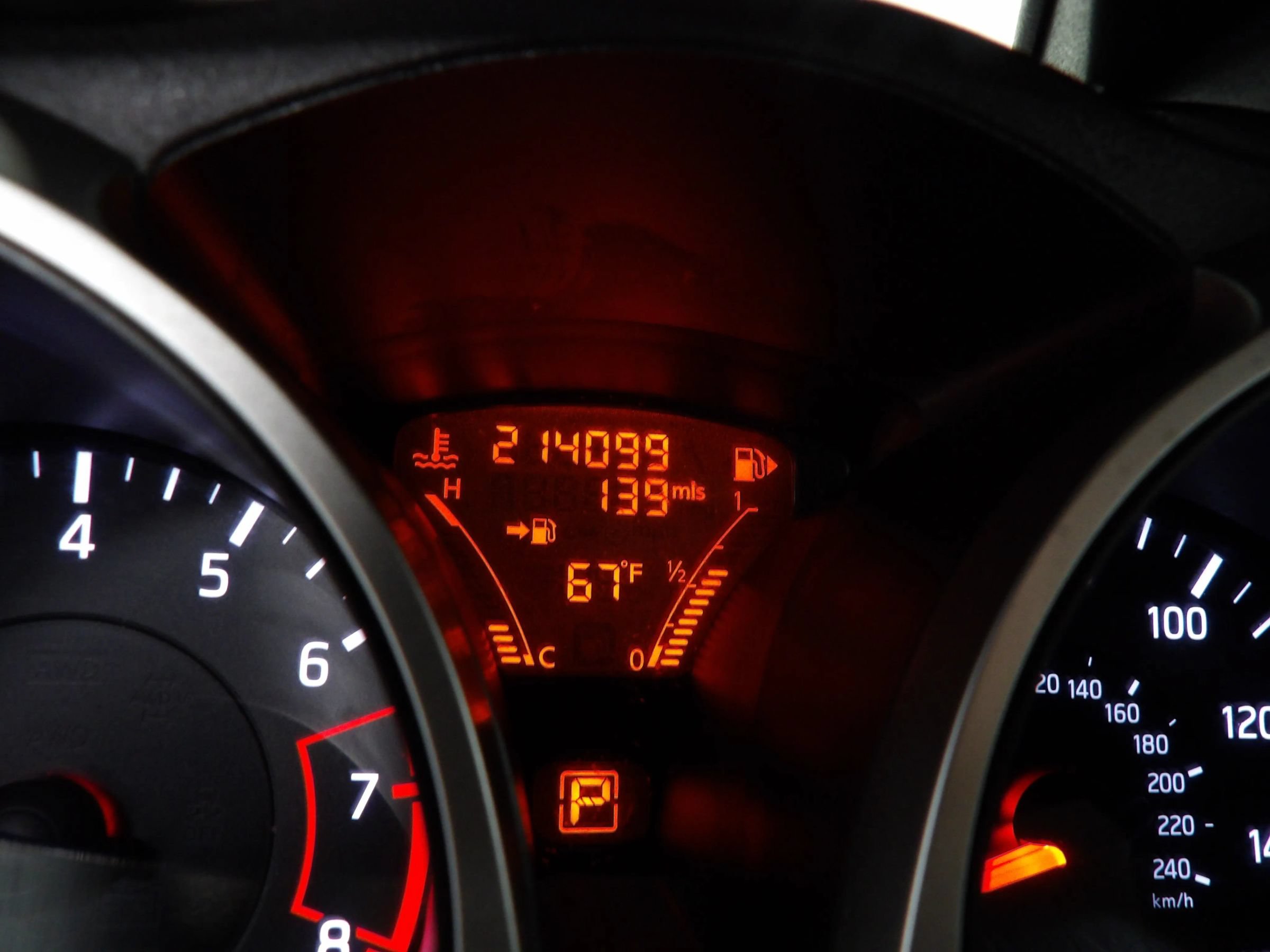 Used 2011 Nissan Juke SV FWD image 18