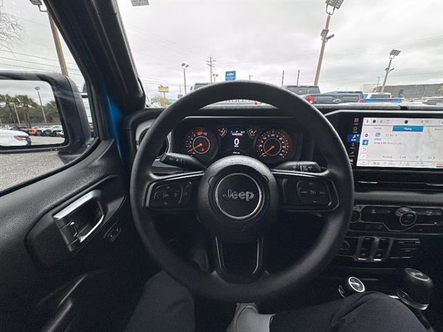 Used 2025 Jeep Wrangler Sport image 13