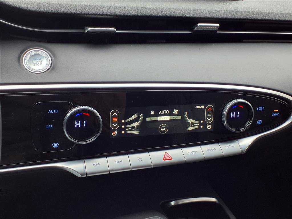 Used 2025 Genesis GV70 2.5T image 42