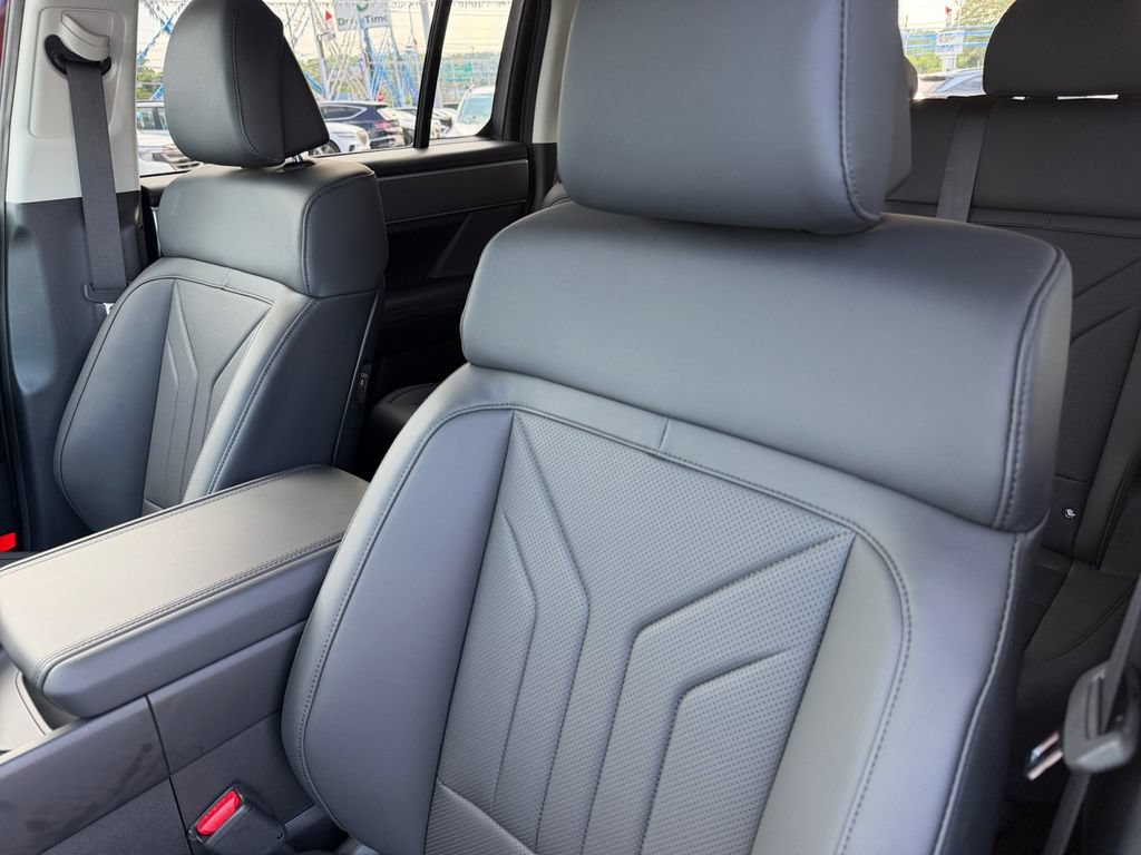 New 2026 Hyundai Santa Fe SEL FWD image 13