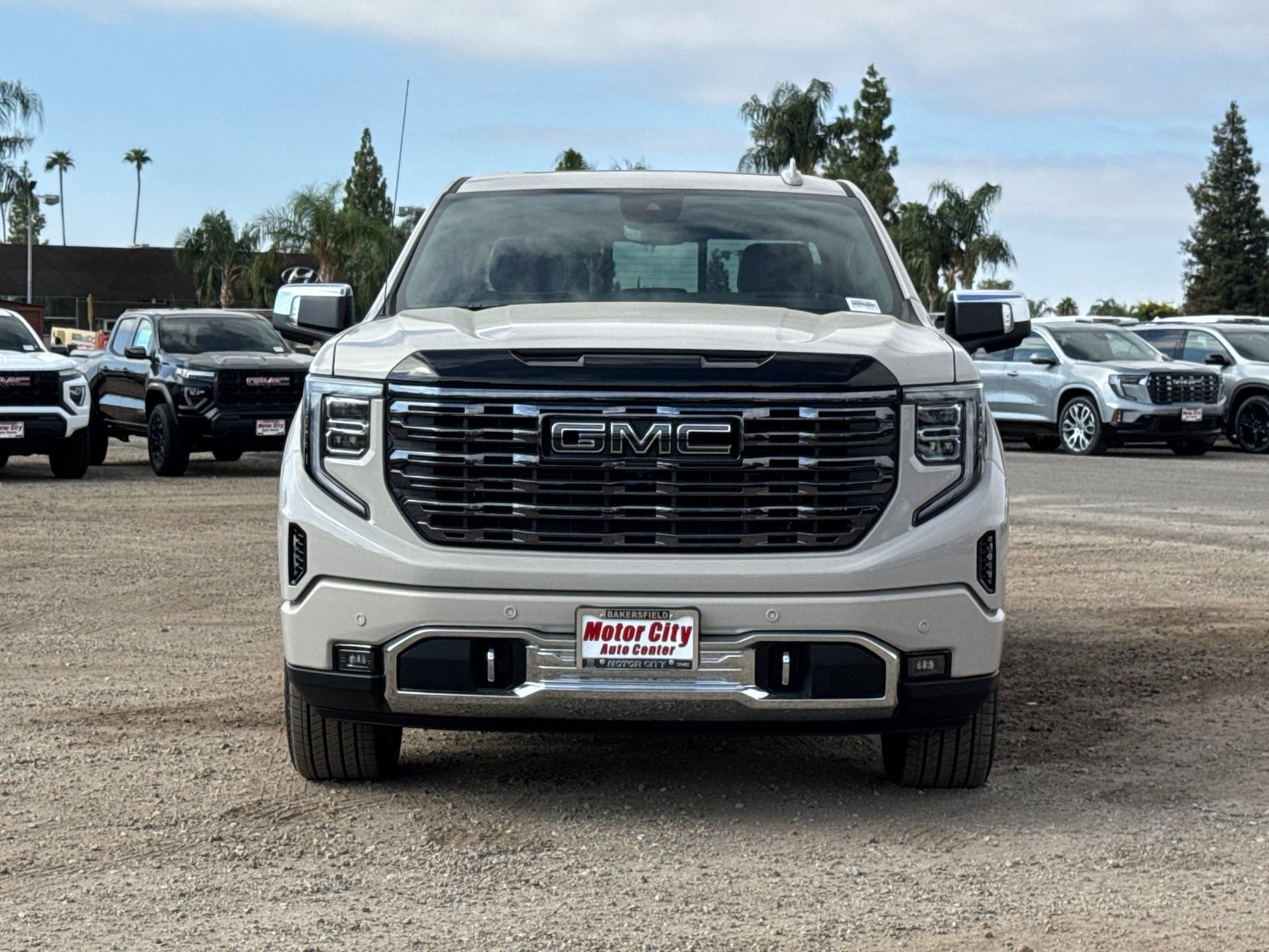 New 2026 GMC Sierra 1500 Denali Ultimate AWD/4WD image 9